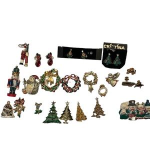 Lot of Vintage Christmas Jewelry, 22 pieces, enamel, rhinestone, resin.